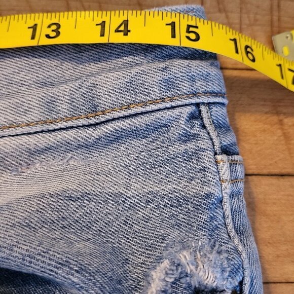 Levi's Button Fly 501 CT Ripped Jean Size 27 - Picture 12 of 14